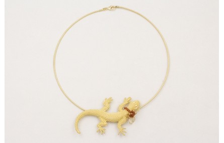 Collar hilo flexible dorado mate con lagarto grand