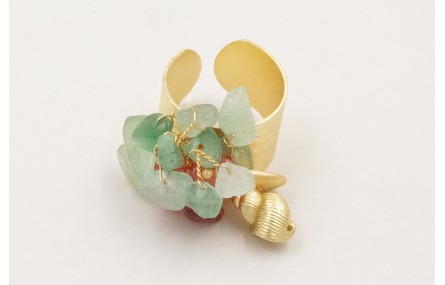 Anillo con caracola y concha dorado mate con rama 