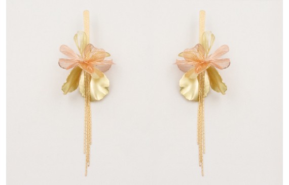 Pendientes perni lámina satinada con flores metali