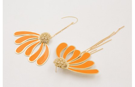 Pendientes irregulares nenufar esmaltado crema, pé