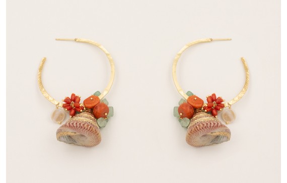 Pendientes aro plano con caracola piramida bordes 