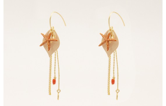 Pendientes gancho dorado mate con estrella esmalta