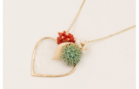 Collar cadena eslabón pequeño dorada mate con colg