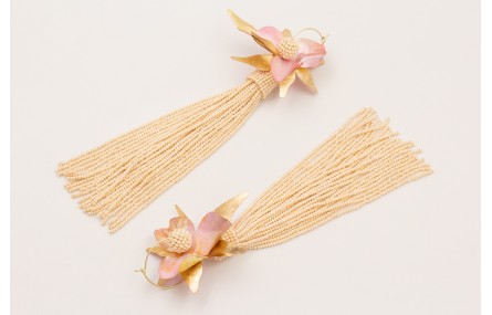 Pendientes aro mediano dorado mate con fleco y bol