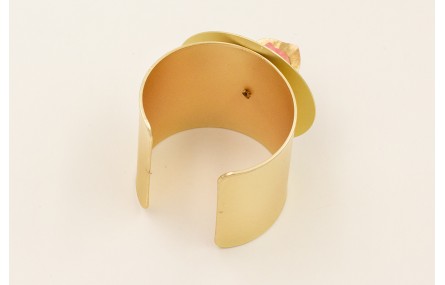 Brazalete con disco estampado flores rosas y ramas