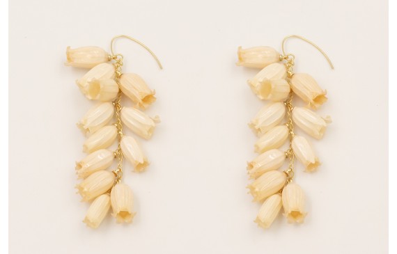 Pendientes gancho sncillo dorado mate con cascada 