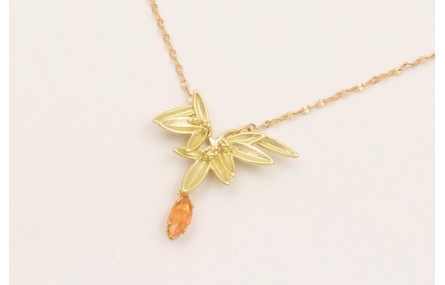 Collar cadena micro ovalo dorado mate con colgante