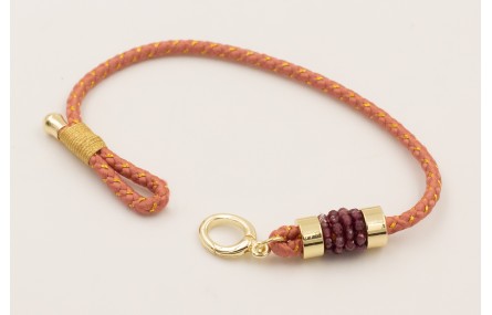 Pulsera cordón rosa palo con hilo dorado, mosquetó