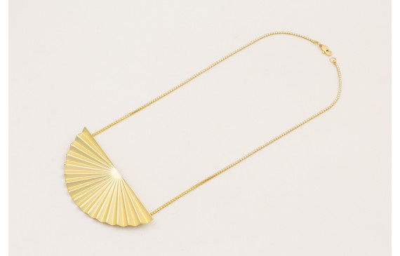 Collar cadena mini strass blanco con colgante aban