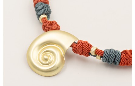 Collar cordón trenzado teja y azul piedra con nudo