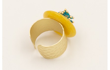 Anillo dorado mate con disco cuarzo amarillo y bur
