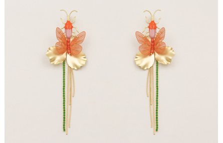 Pendientes perno escarabajo teja y morado con flor