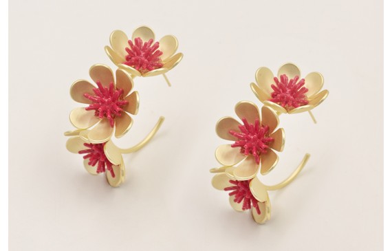 Pendientes aro 3 flores con estrellas coral esmalt
