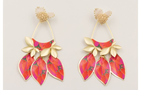 Pendientes perno nenufar y treból esmaltados beige