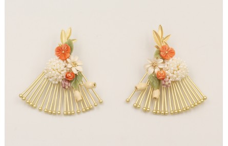 Pendientes perno conjunto hojas doradas mate con t