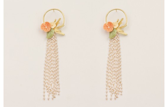 Pendientes aro rama dorada mate con fleco de caden