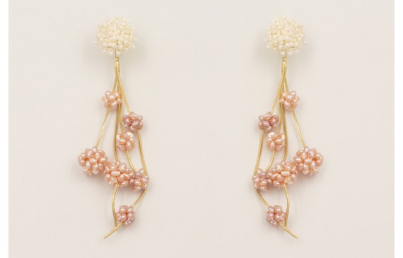 Pendientes fleco cadena dorado mate con bolas de p