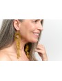 Pendientes flores moldeables color mostaza con bur