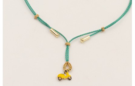 Collar cordón hilo dorado color turquesa,nudos mac