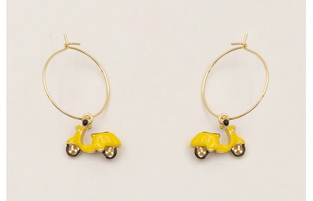 Pendientes aro dorado con colgante vespa esmaltada