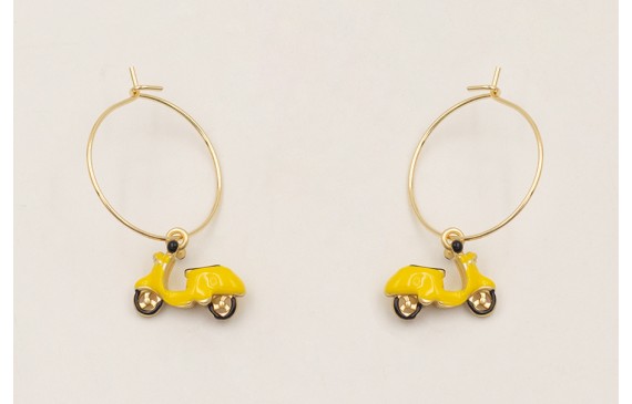 Pendientes aro dorado con colgante vespa esmaltada