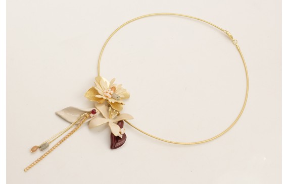 Collar rígido con flor dorada mate,burruños ovnis 