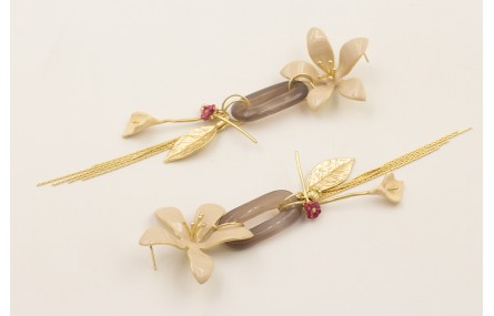 Pendientes perno flor beige eslabón jade gris con 