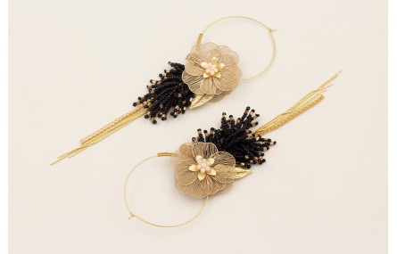 Pendientes aro con flora alambre esmalte beige, fl