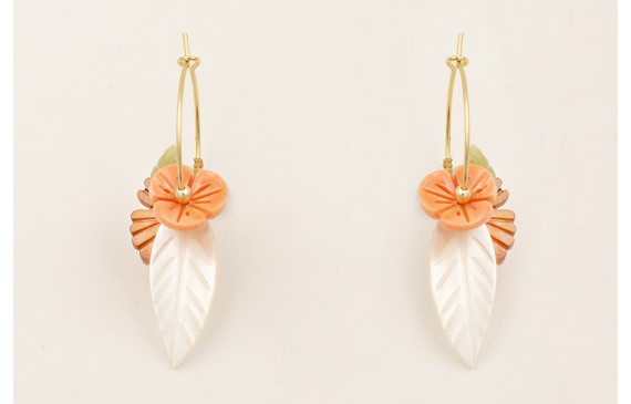 Pendientes aro mediano dorado mate con hoja y flor