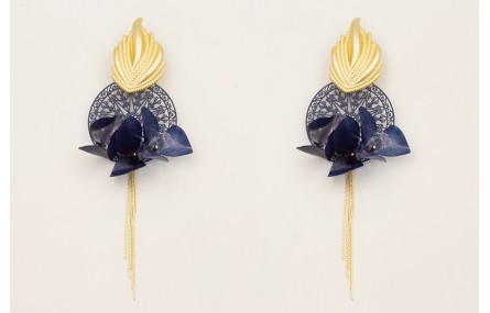 Pendientes perno llama dorada mate con disco labra