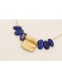 Collar cadena fina dorada con gotas lapislazuli y 