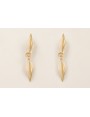 Pendientes hojas bicolor oro mate y beige con semi