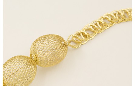 Collar largo con piezas rejilla ovalada y collar c