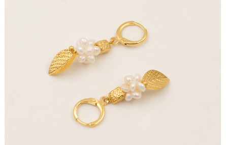 Pendientes aro cierre con pieza irregular, pétalo 