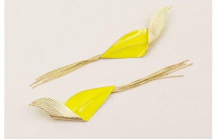 Pendientes hoja doblada esmlatada verde lima con f