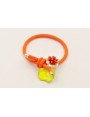 Pulsera goma naranja con petalo esmaltado lima, fa
