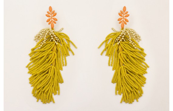 Pendientes petalos esmaltados nectarina con flecos