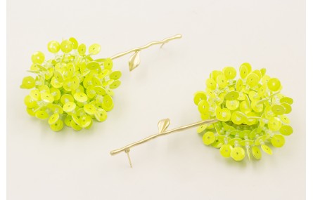 Pendientes bola de lentejuelas fluor y perno rama 