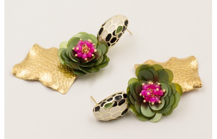 Pendientes perno cabeza serpiente esmaltada con fl