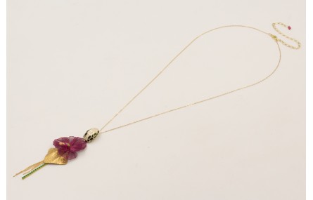 Collar cadena pequeña dorada con cabeza de serpien