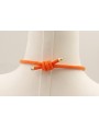 Collar goma naranja con arandelas doradas mate, pe