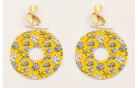 Pendientes disco conchas negras y bancas con fondo