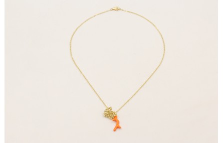 Collar cadena eslabón dorado mate con rama coral e