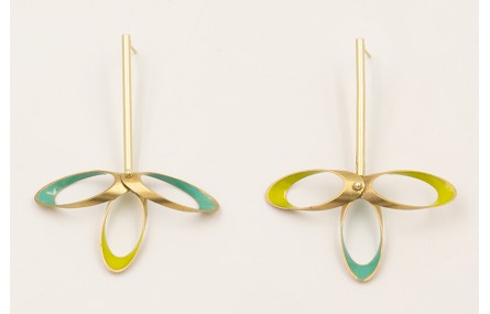 Pendientes ovalos biselados esmalte lima y turuqes