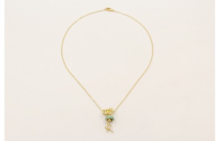 Collar colgante medusa esmaltada verde piedra y ra
