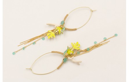 Pendientes aro ovalado con medio nudo macramé dora