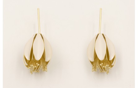Pendientes campanillas esmaltadas beige con estrel