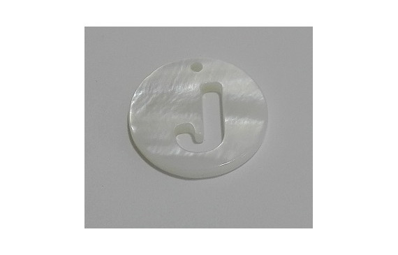 Letra calada 15mm Nacar J