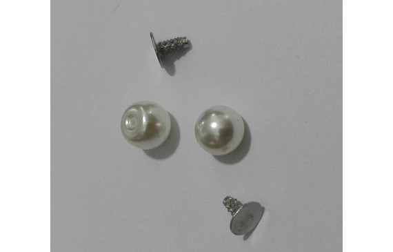 Perla 6mm con medio agujero y con remache