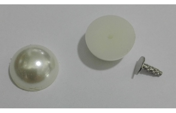 Media Perla 12mm con medio agujero y con remache